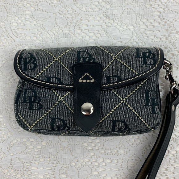 Dooney & Bourke Canvas Leather Logo wristlet wallet bag clutch Gray Black Silver - Picture 4 of 13